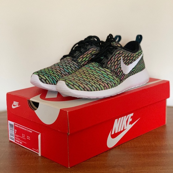 nike roshe run multicolor